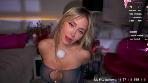 Snapshot of chloe_ri chatting on September 24, 5:33 am . ALL my LINKS online show from September 24, 5:33 am