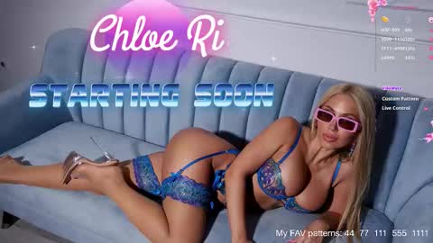 Snapshot of chloe_ri chatting on November 19, 6:24 am . ALL my LINKS online show from November 19, 6:24 am