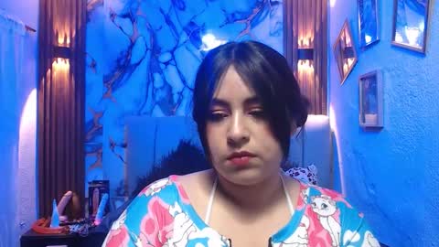 chloe_smith5 online show from February 24, 2:37 pm