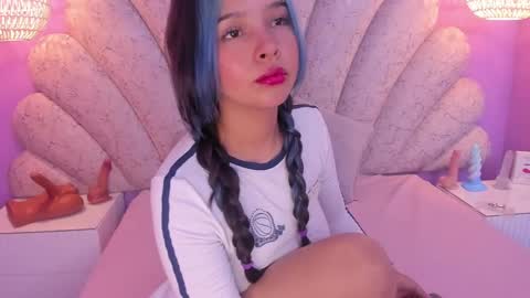   online show from February 22, 9:59 pm