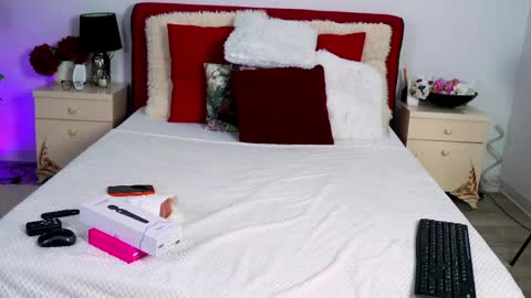 Chloe online show from April 27, 3:59 am