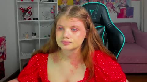 ChloeHalses online show from June 8, 7:03 pm