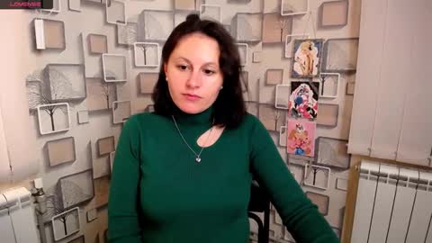 Chloe online show from October 4, 9:29 am