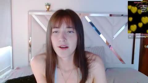 Snapshot of chloejohnsoon chatting on October 11, 1:31 pm Chloe online show from October 11, 1:31 pm