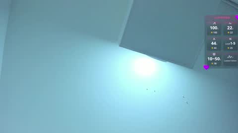 Chloe  online show from December 17, 5:08 pm