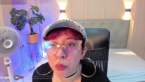 Snapshot of chloerossee chatting on February 1, 1:23 am Chloe rosse online show from February 1, 1:23 am