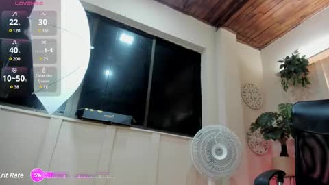 Snapshot of chloerossee chatting on February 12, 2:14 am Chloe rosse online show from February 12, 2:14 am