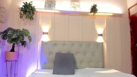 Snapshot of chloerossee chatting on March 8, 1:17 am Chloe rosse online show from March 8, 1:17 am