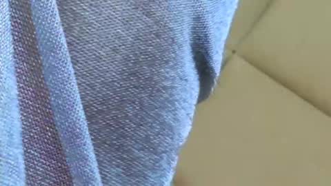 Chloe Vee online show from April 4, 4:55 am