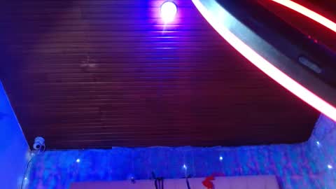 chlooe_zoe online show from February 13, 11:37 pm