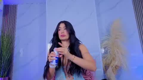 Snapshot of chlooee_ chatting on June 28, 10:49 pm Chlooe online show from June 28, 10:49 pm