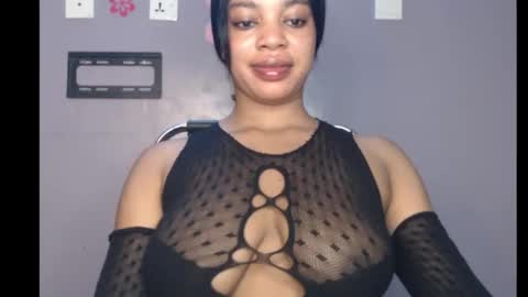 ESTHER online show from February 14, 9:13 am