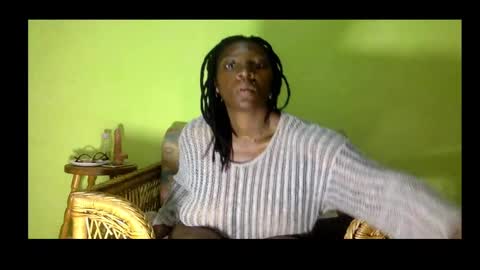 Snapshot of chocolate808 chatting on December 11, 9:19 am Exotic Chocolate online show from December 11, 9:19 am