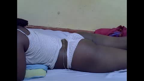 Snapshot of chocolate_baby3 chatting on December 5, 7:32 pm chocolate_baby3 online show from December 5, 7:32 pm