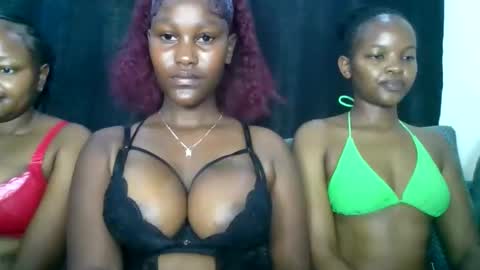 Snapshot of chocolate_divaa chatting on May 24, 7:24 am chocolate_divaa online show from May 24, 7:24 am