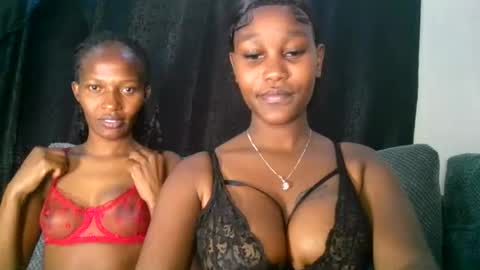 Snapshot of chocolate_divaa chatting on July 6, 11:40 am chocolate_divaa online show from July 6, 11:40 am