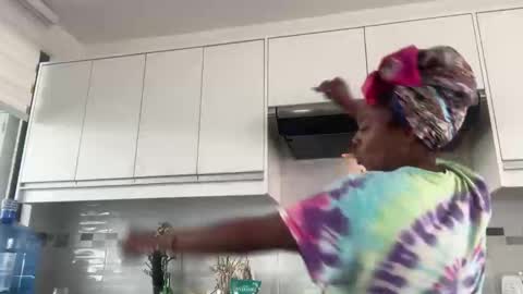 ChocolateCakeQueen online show from November 9, 2:59 pm