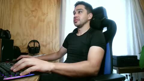 Snapshot of chocomate chatting on October 30, 1:12 pm chocomate online show from October 30, 1:12 pm