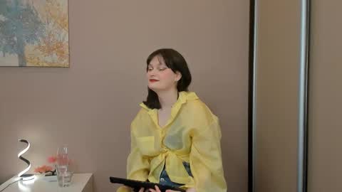 Cassandra online show from March 27, 8:37 am