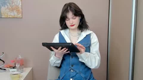 Cassandra online show from March 30, 5:30 am