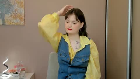 Cassandra online show from March 31, 5:08 am