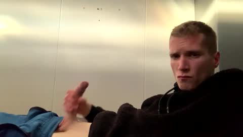 Johnny online show from April 20, 5:37 pm