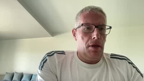 Snapshot of choupipat1 chatting on April 28, 11:59 am choupipat1 online show from April 28, 11:59 am