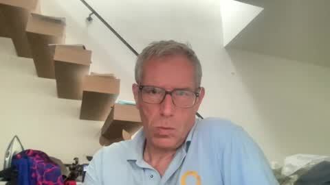 Snapshot of choupipat1 chatting on August 3, 8:13 am choupipat1 online show from August 3, 8:13 am