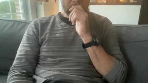 Snapshot of chris13abcd chatting on December 23, 8:01 am chris13abcd online show from December 23, 8:01 am
