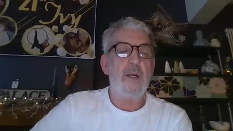 chris1404 online show from December 14, 9:30 pm