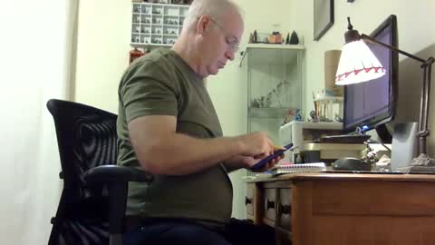 chris2002b online show from September 27, 4:28 am