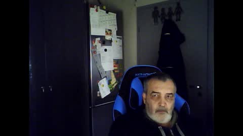 Chris online show from October 4, 11:30 am