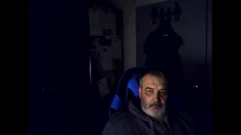 Chris online show from November 16, 5:35 am