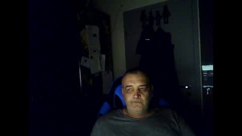 Chris online show from April 19, 3:39 am