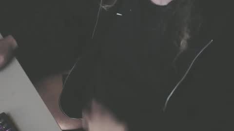 Chris online show from November 17, 6:08 am