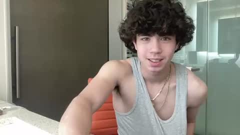 chris_baker1 online show from April 23, 4:24 am