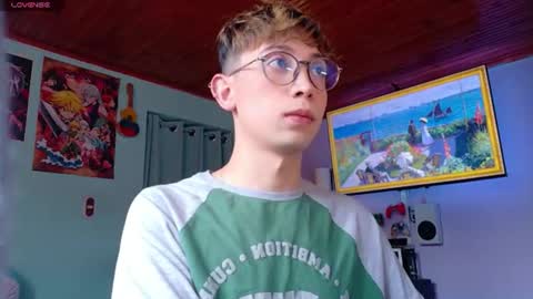 chris_blake_ online show from June 9, 8:20 pm