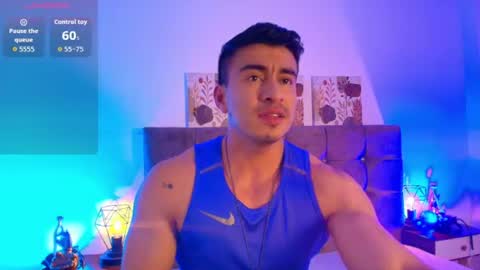 chris_clarck online show from July 1, 7:13 pm