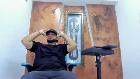 chris_evans00 online show from February 6, 11:24 am