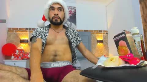 Snapshot of chris_kizz chatting on December 24, 4:22 am chris_kizz online show from December 24, 4:22 am