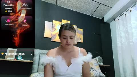 Yarixa online show from April 6, 11:05 pm