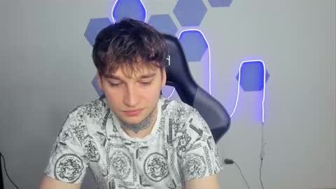 Snapshot of chris_tyson chatting on December 9, 11:04 am Chris Tyson online show from December 9, 11:04 am