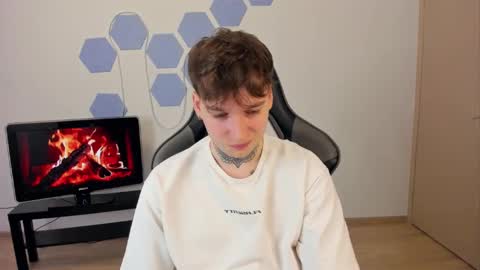 Snapshot of chris_tyson chatting on January 4, 10:16 am Chris Tyson online show from January 4, 10:16 am