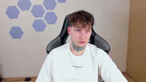 Snapshot of chris_tyson chatting on January 6, 5:49 pm Chris Tyson online show from January 6, 5:49 pm