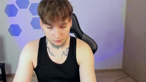 Snapshot of chris_tyson chatting on February 4, 8:38 pm Chris Tyson online show from February 4, 8:38 pm