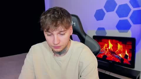 Snapshot of chris_tyson chatting on February 16, 2:09 am Chris Tyson online show from February 16, 2:09 am