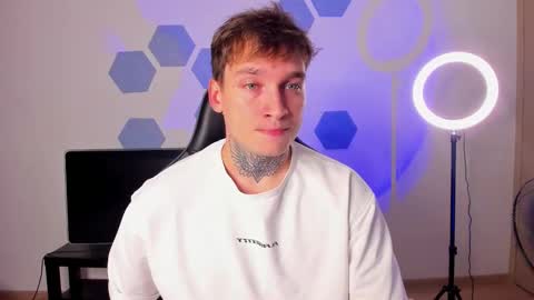 Snapshot of chris_tyson chatting on September 11, 12:33 am Chris Tyson online show from September 11, 12:33 am