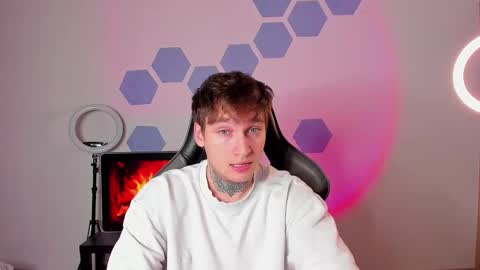 Snapshot of chris_tyson chatting on October 18, 10:43 pm Chris Tyson online show from October 18, 10:43 pm