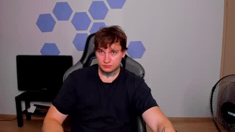 Snapshot of chris_tyson chatting on July 8, 9:47 am Chris Tyson online show from July 8, 9:47 am