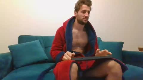 Snapshot of chrisaron chatting on February 17, 4:09 am chrisaron online show from February 17, 4:09 am